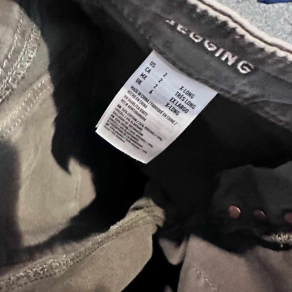 American Eagle Outfitters Gray Super Stretch Pants - Picture 5 of 5